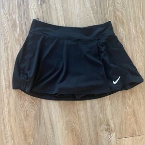 Nike Dri-fit Women's Black Athletic Skort Medium